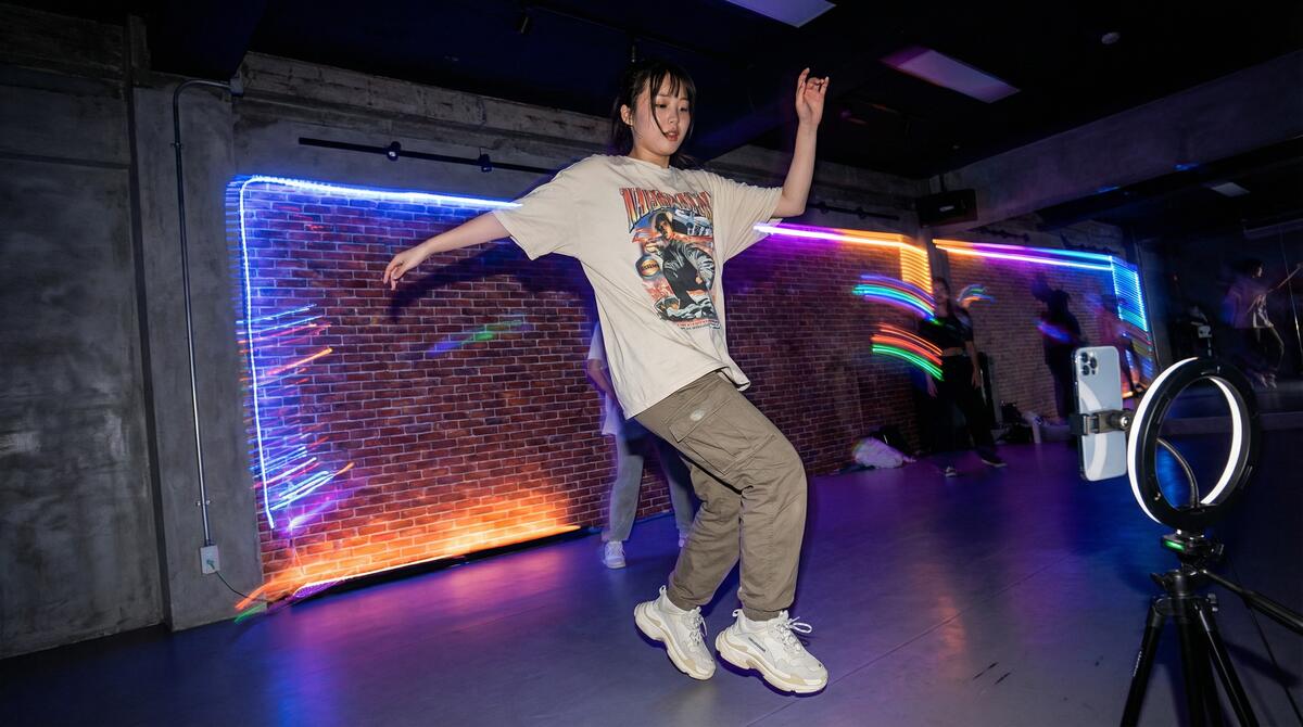 猎奇吃瓜网舞蹈视频